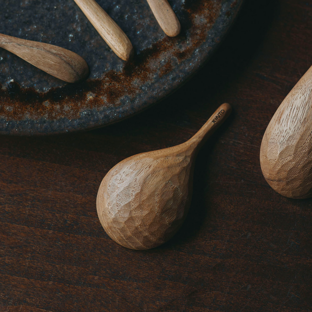 Kinto BAUM aus Teakholz 3