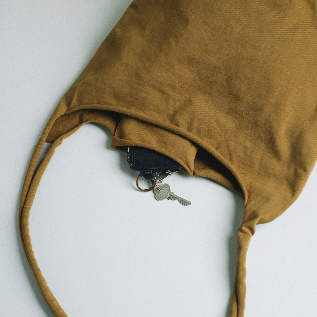 KINTO FUTO SLING BAG COYOTE