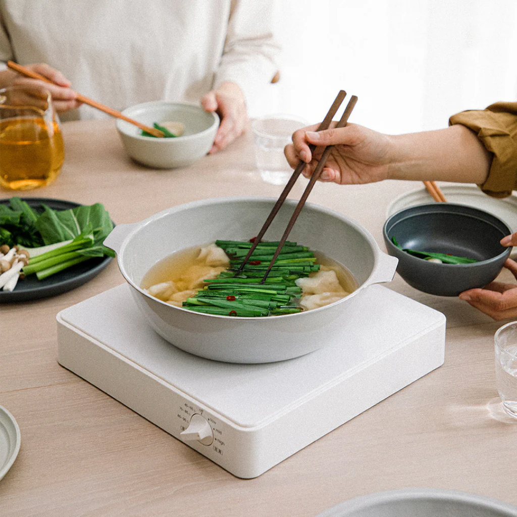 Kinto KAKOMI Emaille-Topf 2 l sand beige