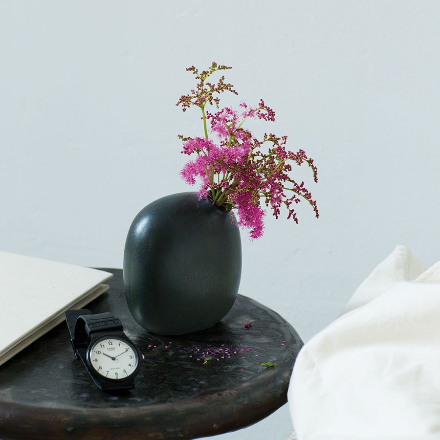 KINTO SACCO VASE PORCELAIN 02 BLACK