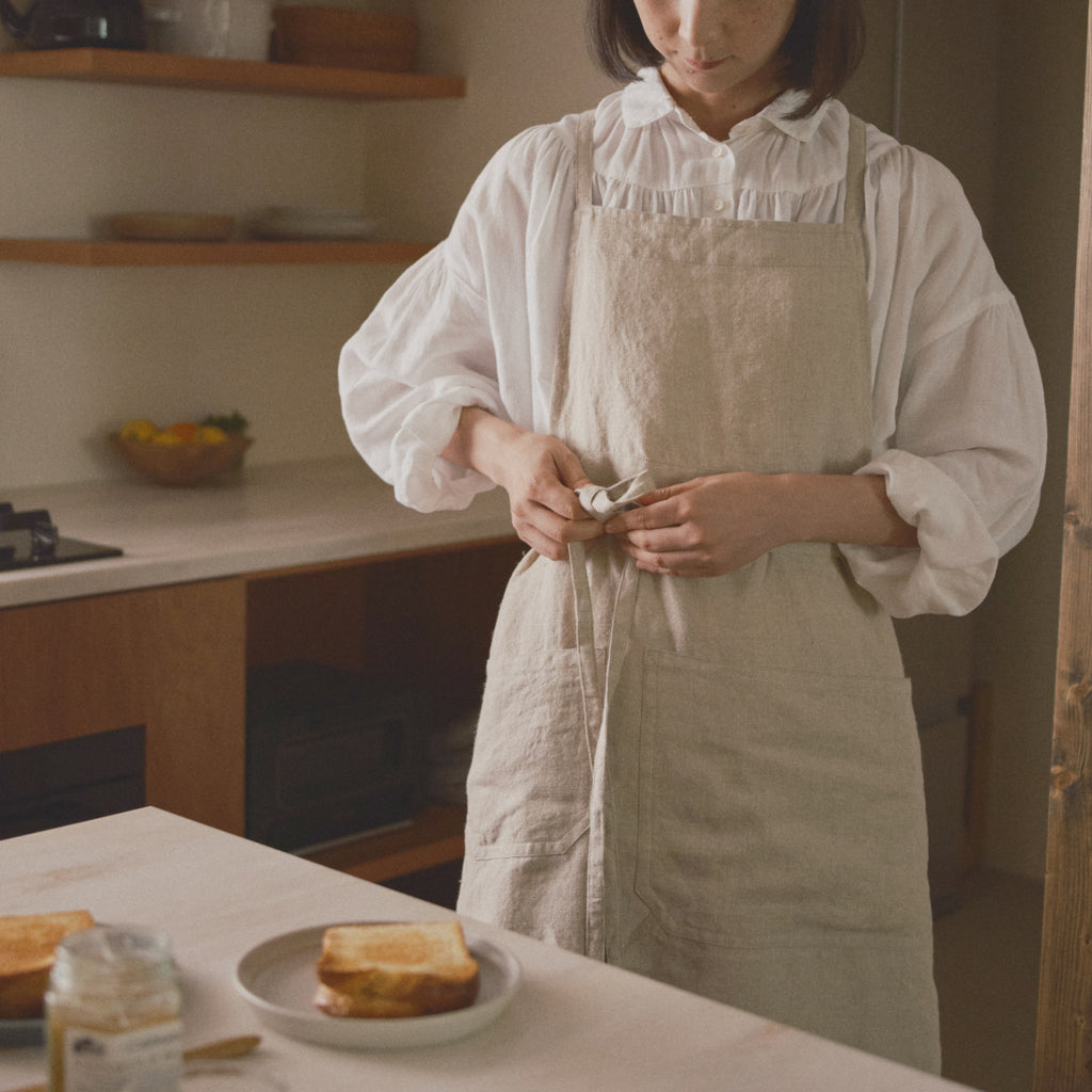 Kinto FUTO linen full apron natural 2