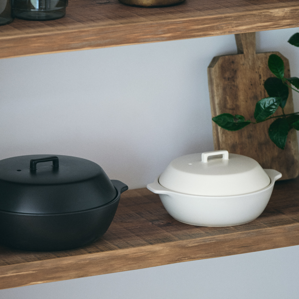 Kinto KAKOMI ceramic pot 2.5L black 3