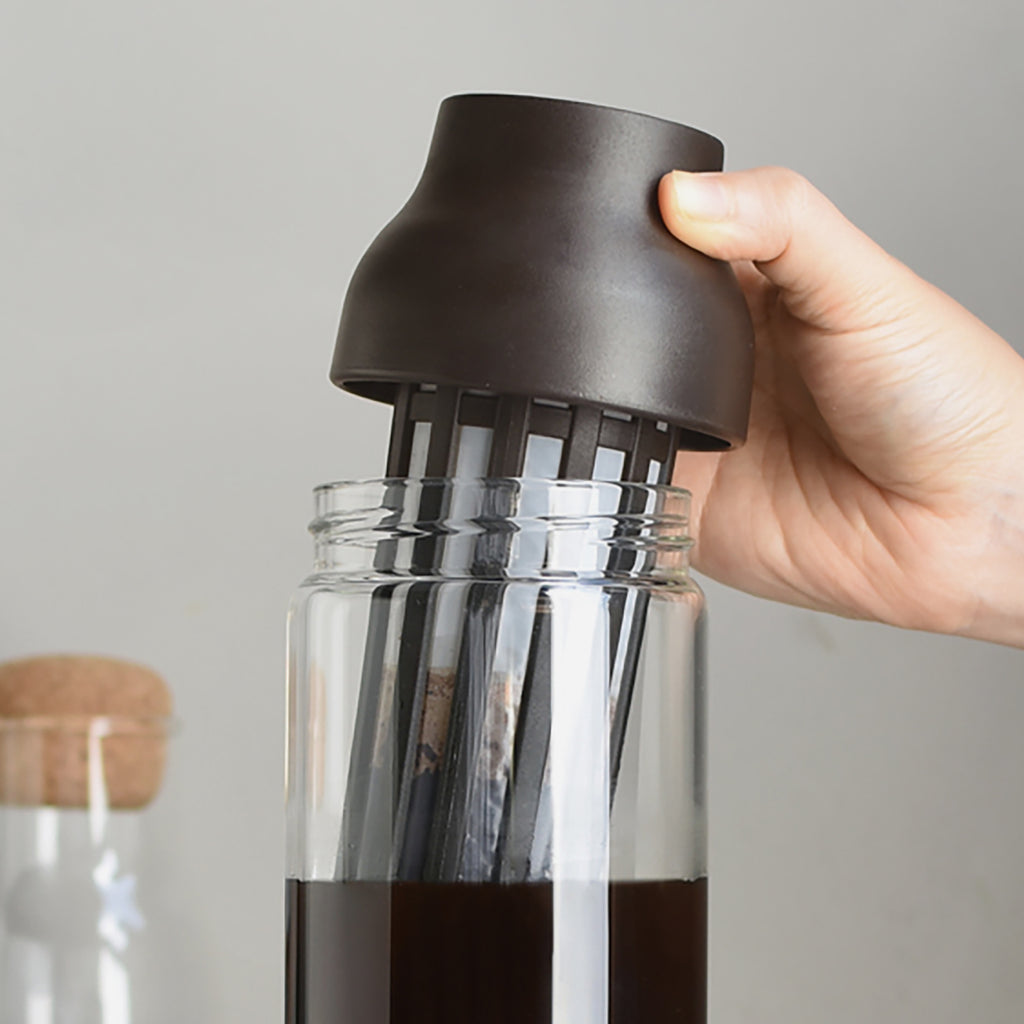 Kinto CAPSULE cold brew carafe 1L white 4
