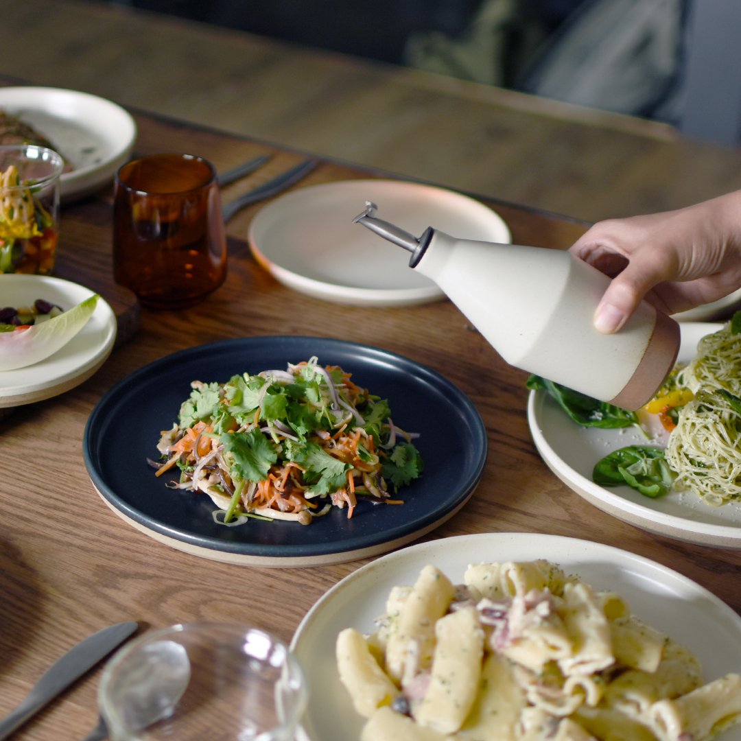 CLK-211 oil bottle 300ml – KINTO Europe